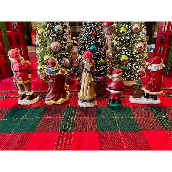 Santa Claus Hand Painted Figurines Lot of 5 - Picture 10 of 11